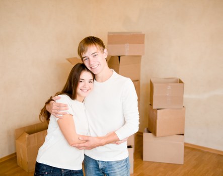 Comparing storage factors and planning a quote in Shepherds Bush